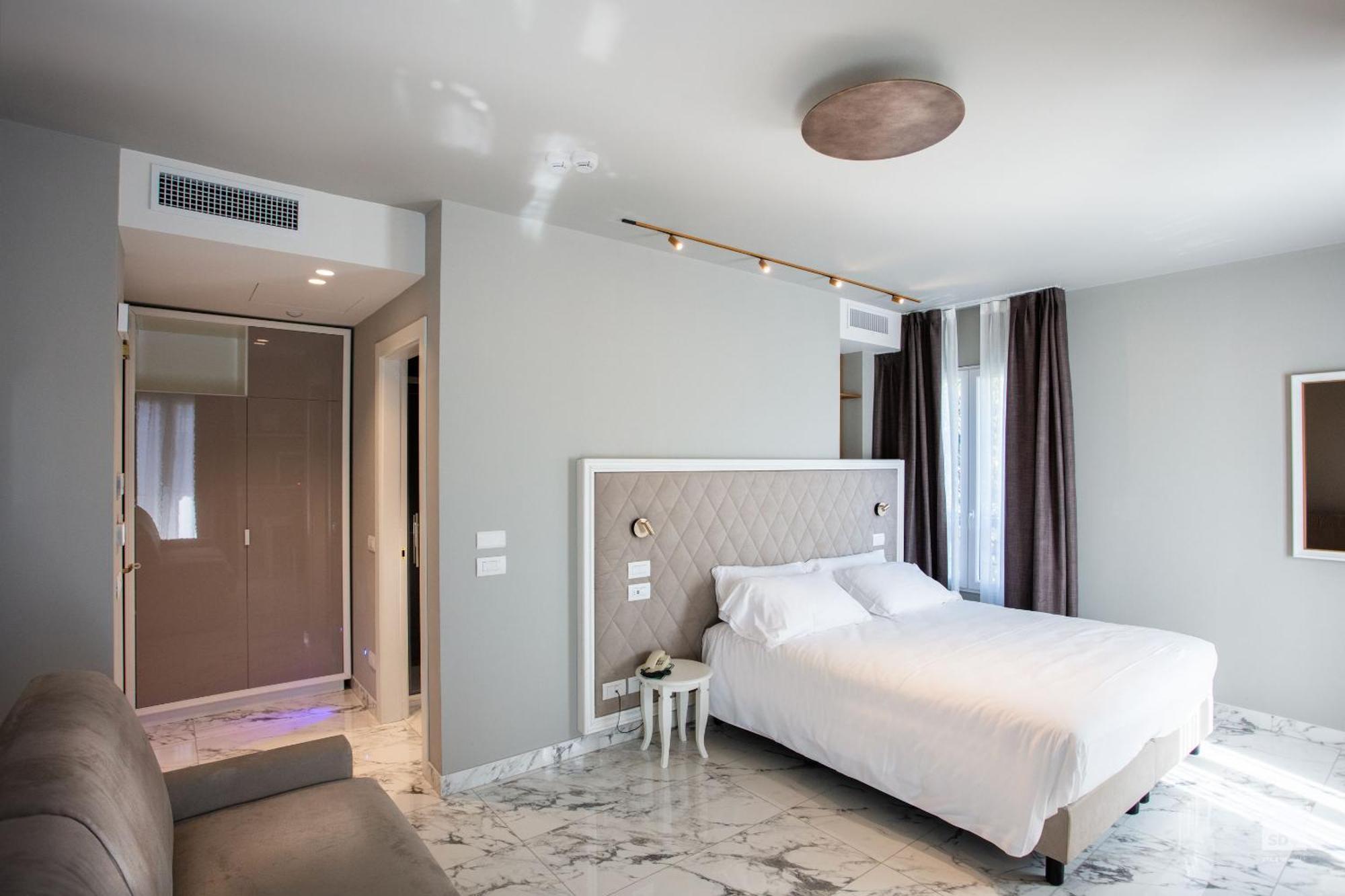 Hotel Villa Elena Varazze Extérieur photo