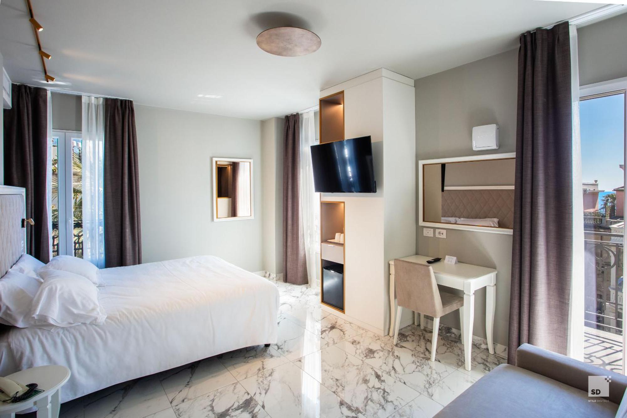 Hotel Villa Elena Varazze Extérieur photo