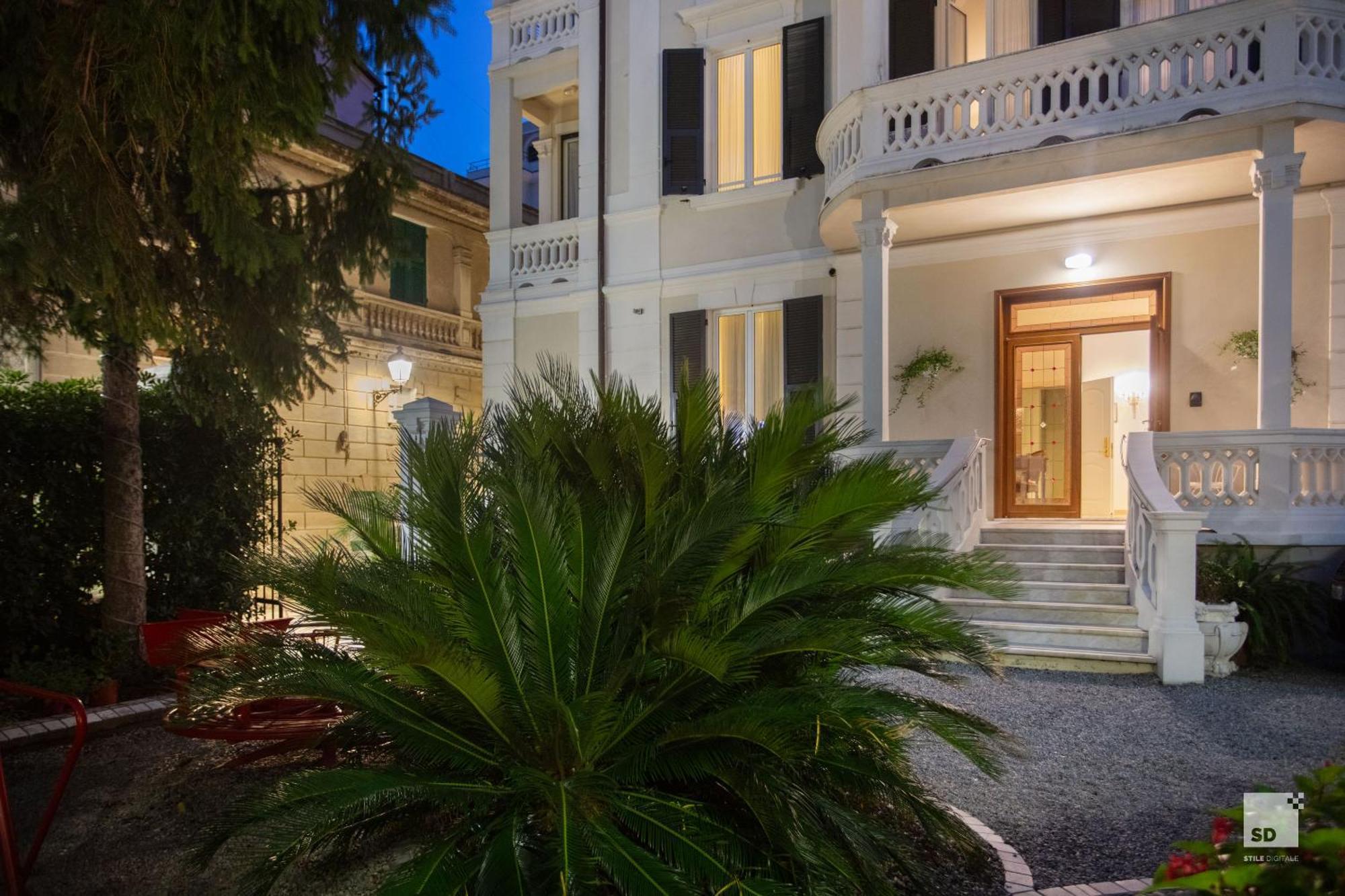 Hotel Villa Elena Varazze Extérieur photo