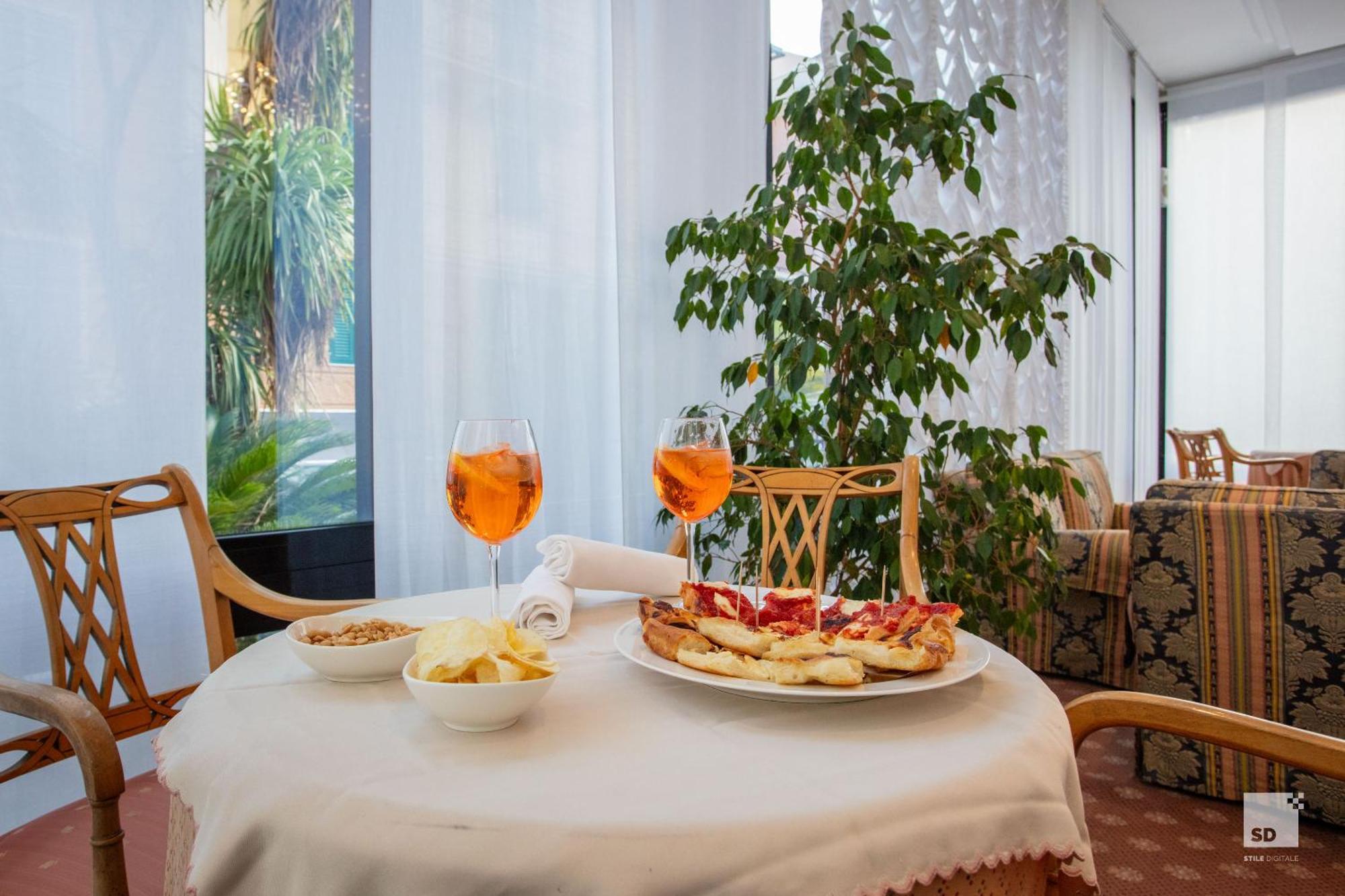 Hotel Villa Elena Varazze Extérieur photo