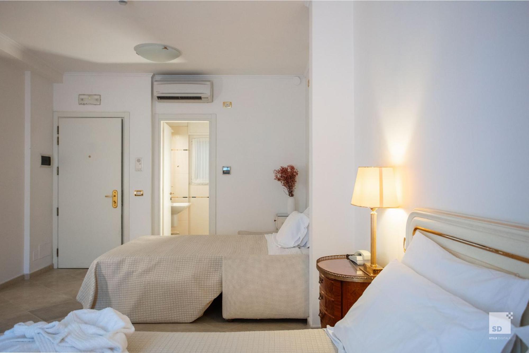 Hotel Villa Elena Varazze Extérieur photo