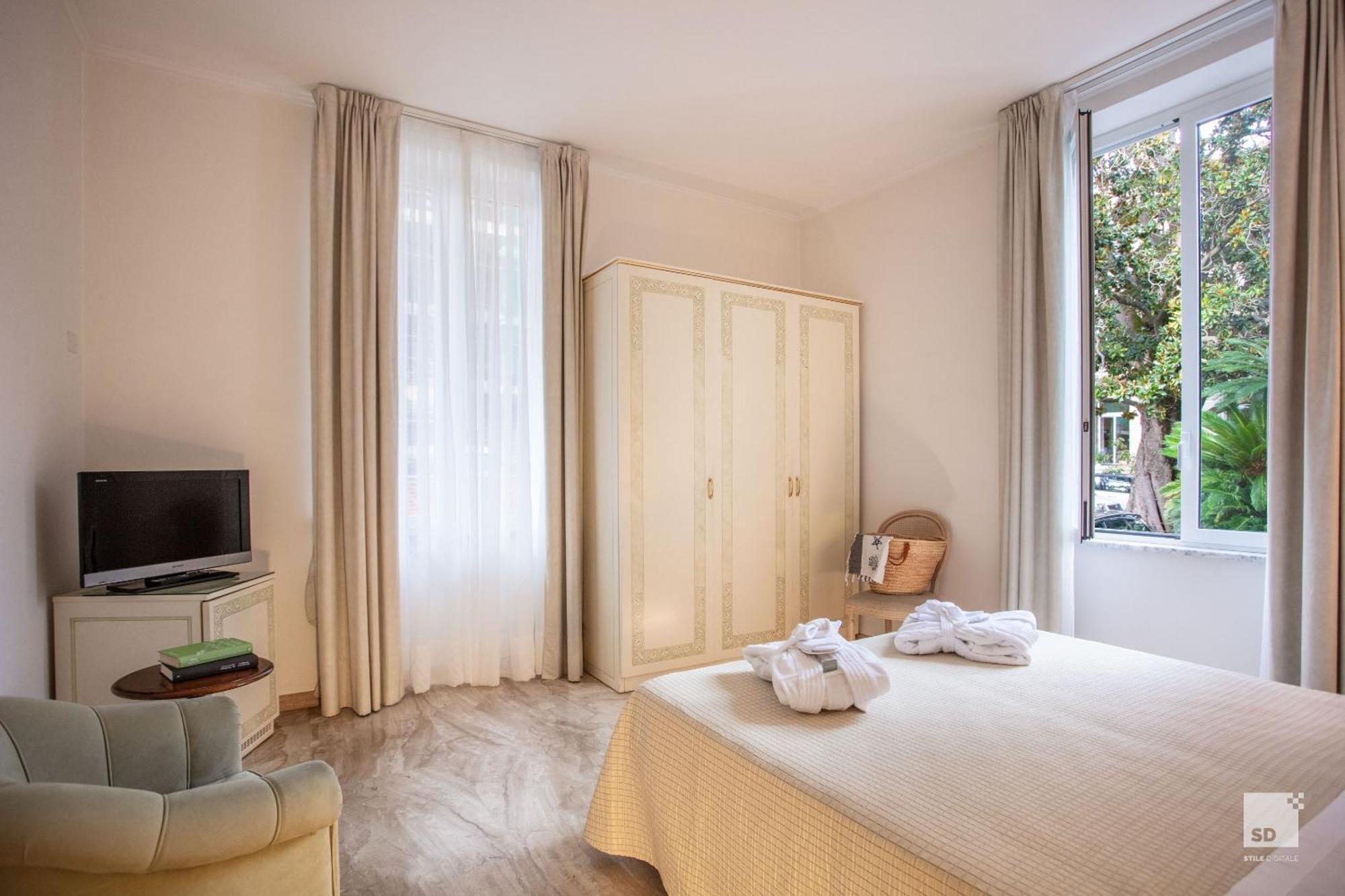 Hotel Villa Elena Varazze Extérieur photo